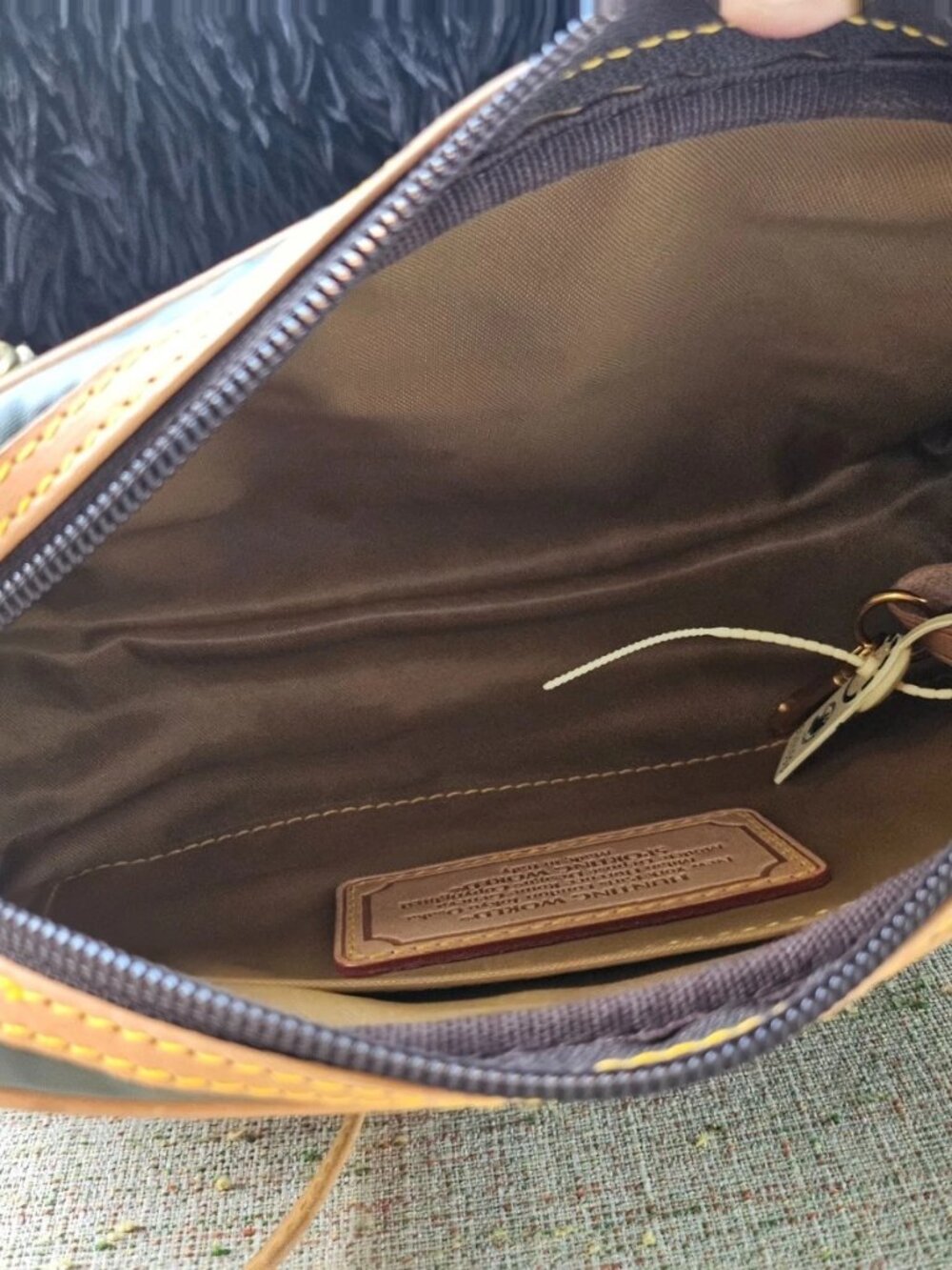 Hunting World Women Purse Crossbody Bag Green/Tan Leather Made in Italy - Picture 11 of 12